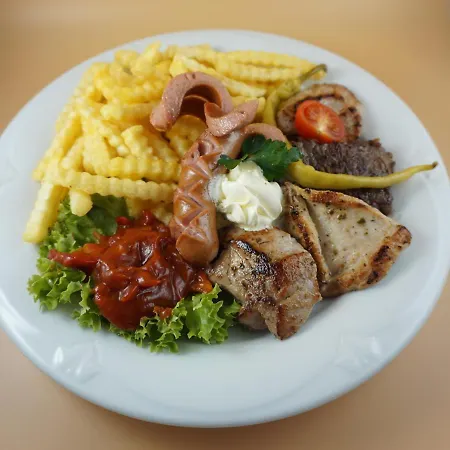 Gasthof-fleischerei Engl Fogadó Kötschach-Mauthen