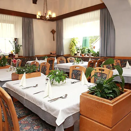 Fogadó Gasthof-fleischerei Engl *