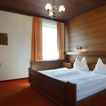 Gasthof-fleischerei Engl Inn *