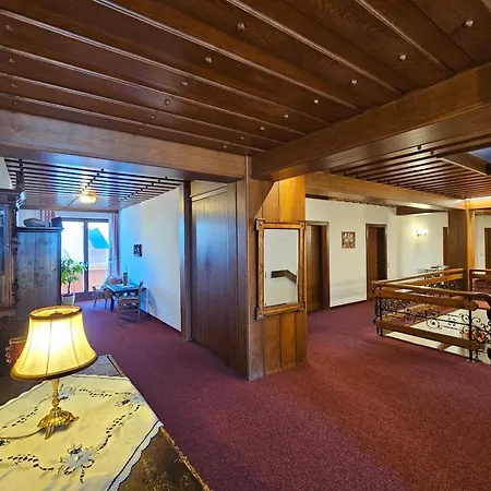 Gasthof-fleischerei Engl Inn *