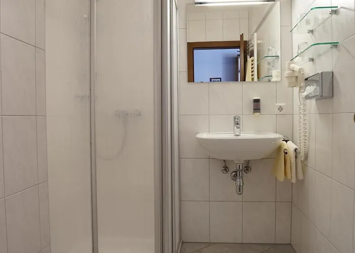 Inn Gasthof-fleischerei Engl *