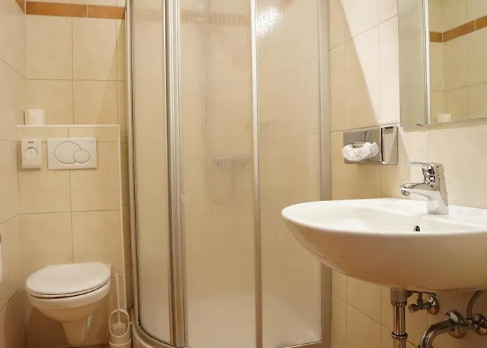 Gasthof-fleischerei Engl Locanda *