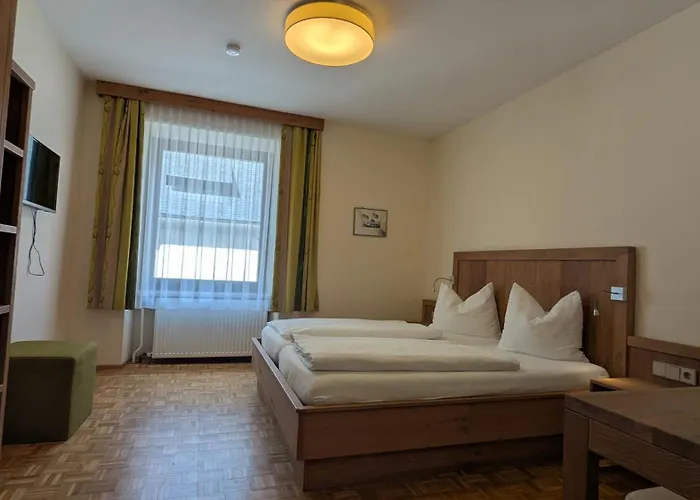 Inn Gasthof-fleischerei Engl *