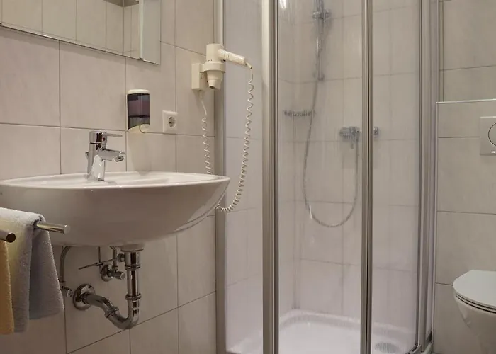 Inn Gasthof-fleischerei Engl *